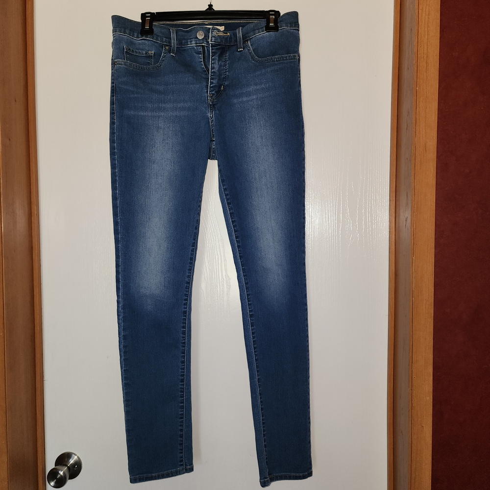 Levi's Shaping Skinny 311 Jeans Waist 29 Length 32 = Size 8 Long